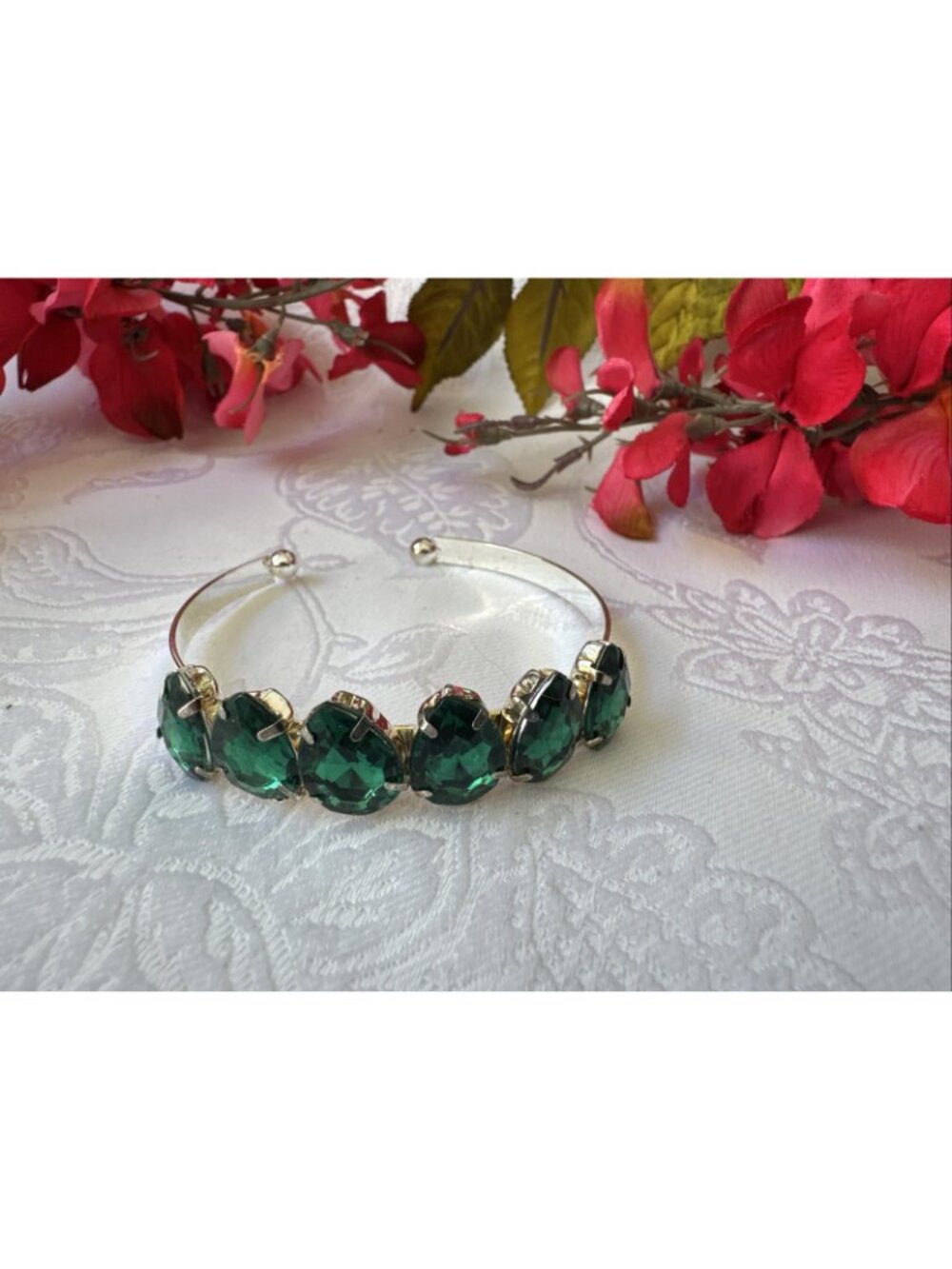 Green Teardrop Faux Crystal Silvertone Rhinestone Cuff Bracelet Womens Party NEW - Picture 3 of 4